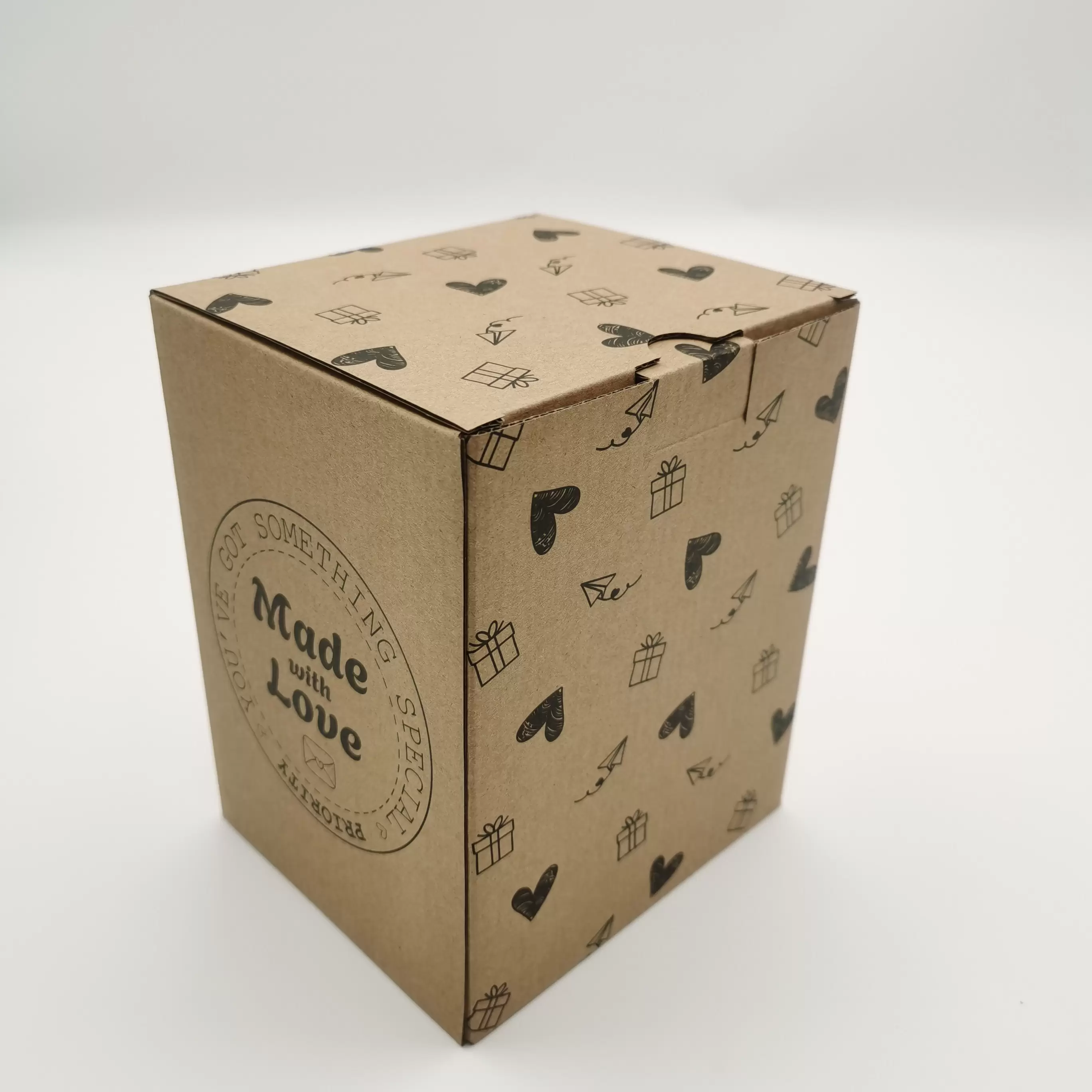 Räätälöidyt lähetyslaatikot